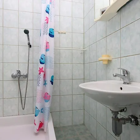 Penzion And With Parking Space Selce, Crikvenica - 2362 2*