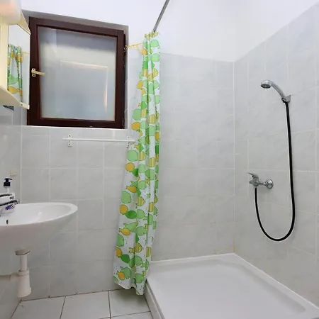 And With Parking Space Selce, Crikvenica - 2362 2* Selce