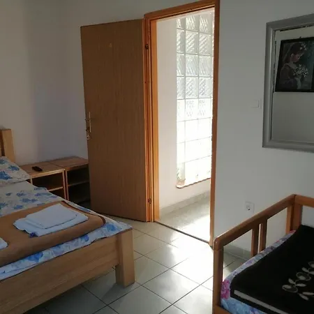 And With Parking Space Selce, Crikvenica - 2362 2* Selce