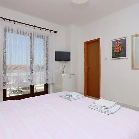 Гостевой дом And With Parking Space Selce, Crikvenica - 2362 Селце