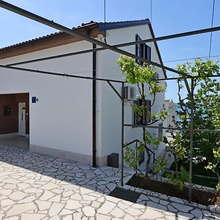 And With Parking Space Selce, Crikvenica - 2362 2* Selce