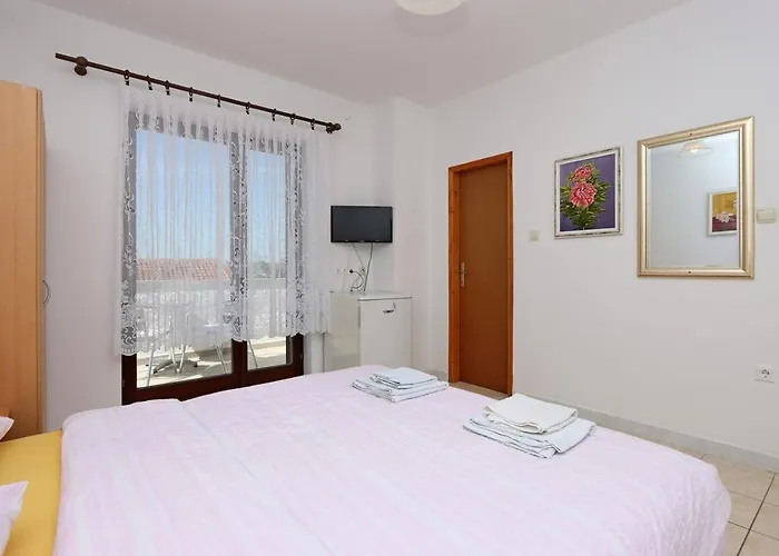 Pensionat And With Parking Space Selce, Crikvenica - 2362 Selce