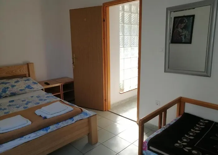 And With Parking Space Selce, Crikvenica - 2362 2* Selce